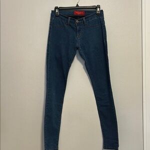 AKIRA Blue Skinny Jeans with Modern Stretch